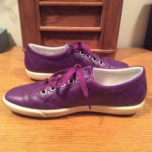 Ecco Purple Leather Shoes